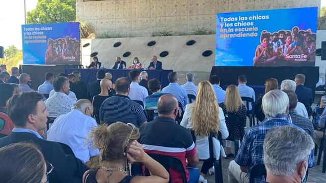 Pérez y Soldini firmaron acta compromiso de los nuevos desafíos en la educación