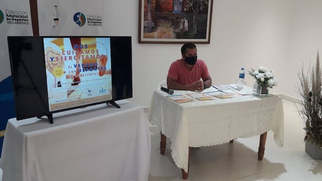 Guillermo Orsili presentó el programa "Nos Cuidamos y Ejercitamos" en las playas de Claromecó, Reta y Orense para este verano.
