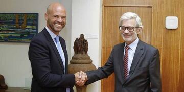 Guillermo Dietrich, reunido con su par chileno\u002E