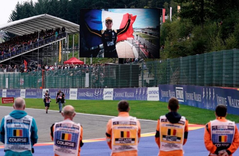 Accidente fatal en la F2: así fue el momento del choque