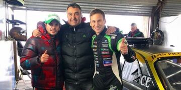 Franco de Benedictis junto a su equipo\u002E