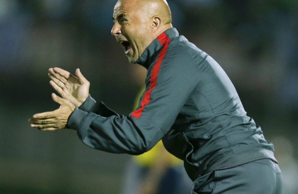 Sampaoli llega el jueves a la Argentina para dirigir a la Selección