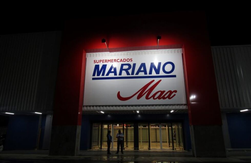 Arcor y Dulcor recibieron a Mariano Max en la inauguración en Arroyito