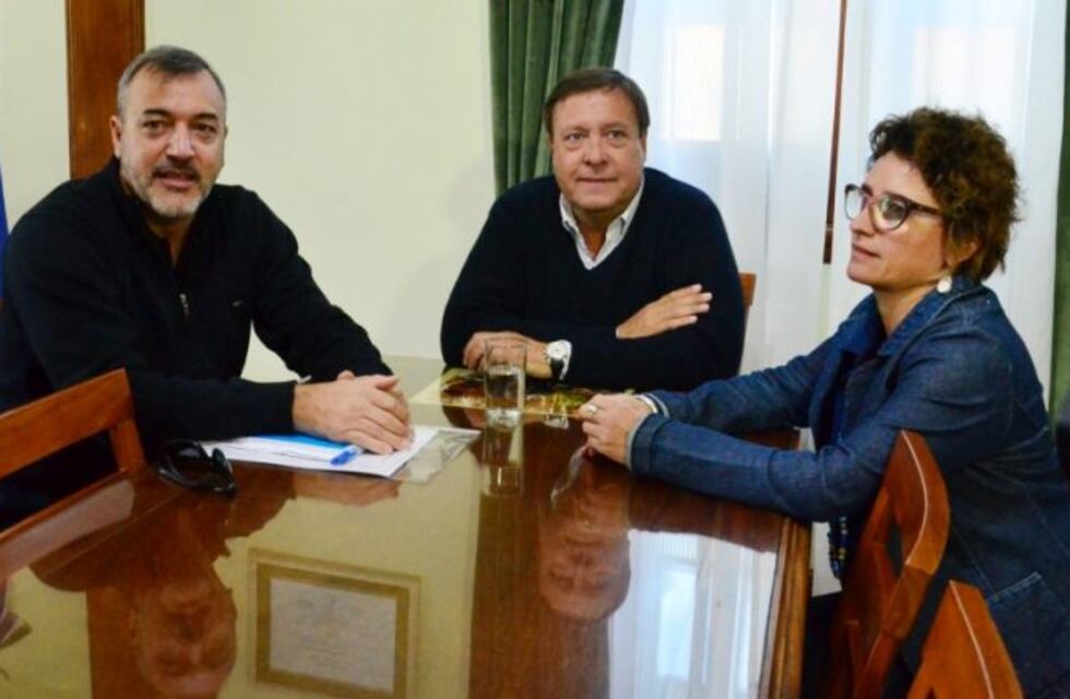 Adelantarán el pago de 4 mil pesos de indumentaria a estatales rionegrinos