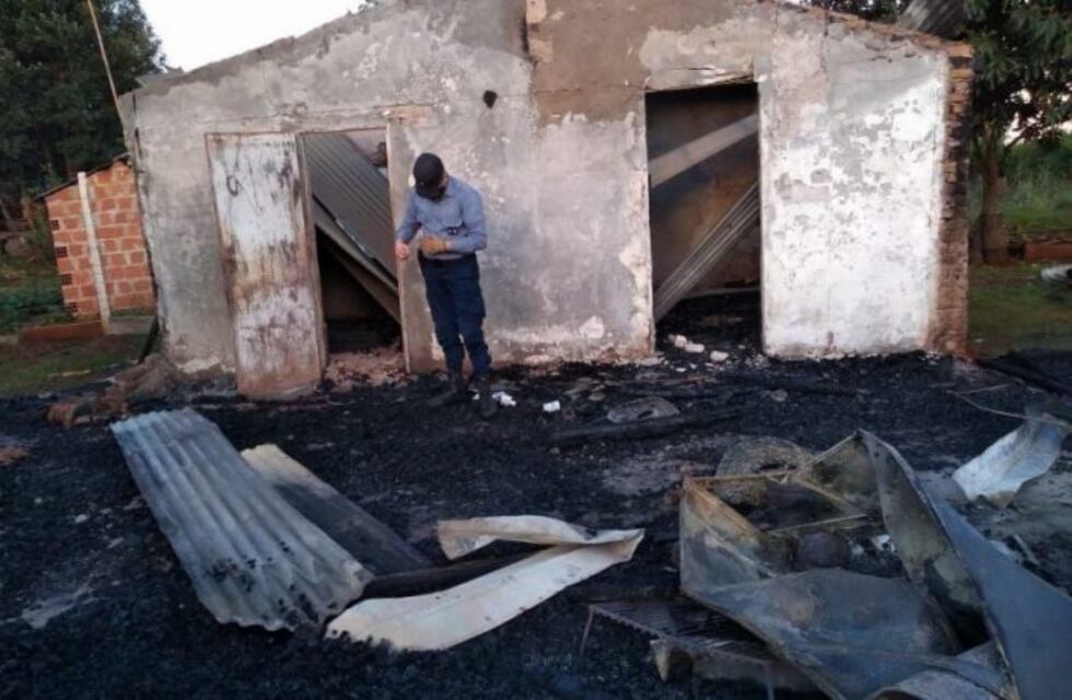 Se incendió una vivienda en Campo Viera e investigan si fue intencional