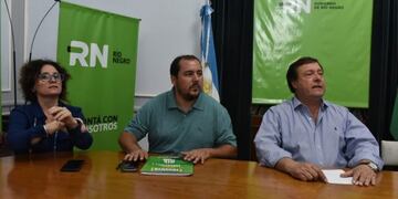 Weretilneck se reunió con dirigentes de ATE Río Negro y se comprometió a renovar contratos en 2020