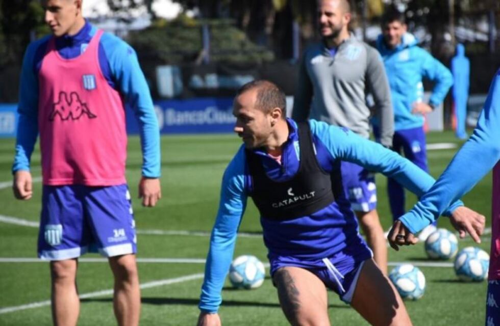 Racing recuperará a Marcelo Díaz y Jonathan Cristaldo para el partido con Arsenal