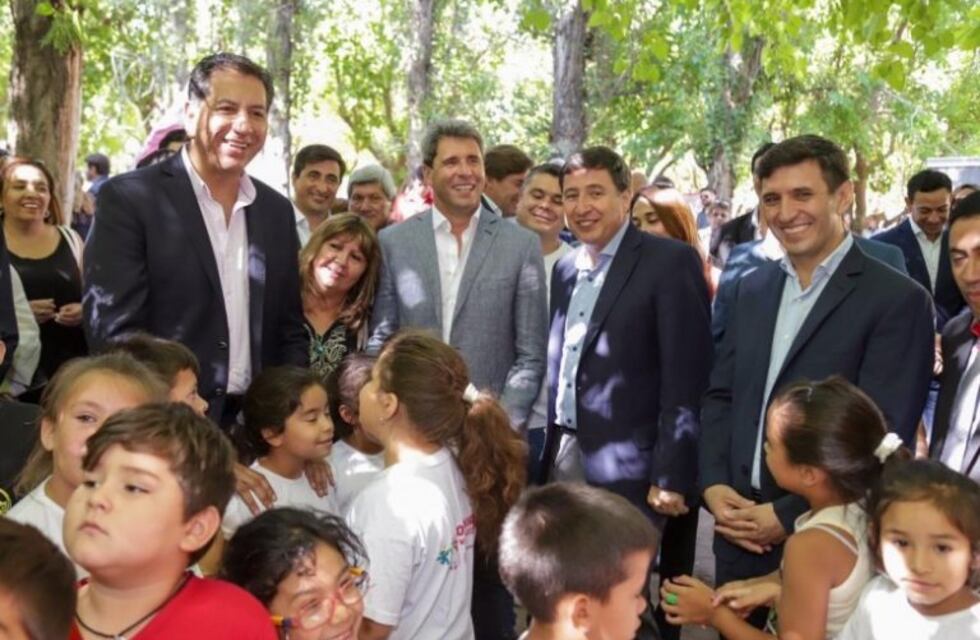 El ministro Arroyo presentó la Tarjeta Alimentaria en San Juan