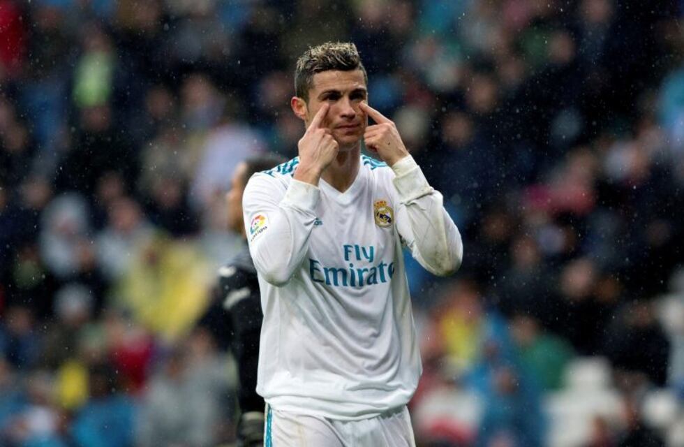 Cristiano Ronaldo no se achicó y aceptó un duelo con el campeón mundial de Freestyle