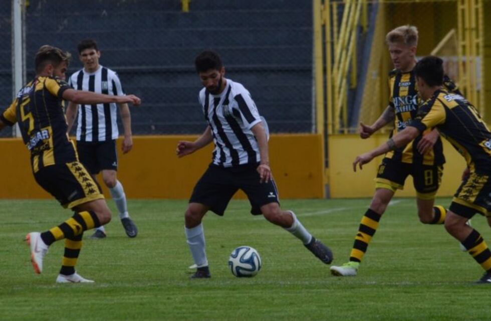 Liniers - Olimpo, el partido que puede clasificar a Rosario