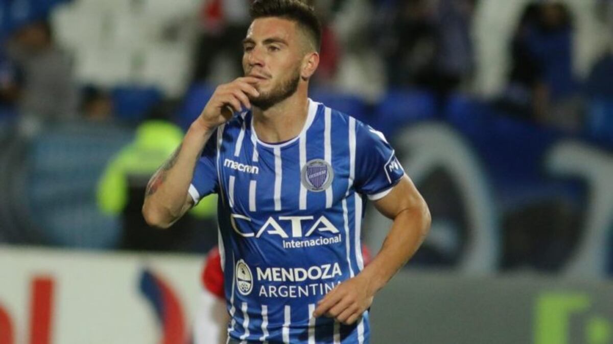 Ángel González\u002E