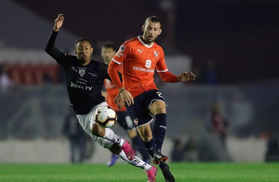 Un nuevo golpe para Independiente: la FIFA le prohibió fichar jugadores en el mercado de pases