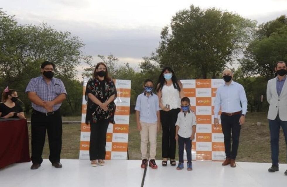 El Gobierno de Carlos Paz hizo entrega de reconocimientos a los empleados municipales en el Parque Estancia La Quinta