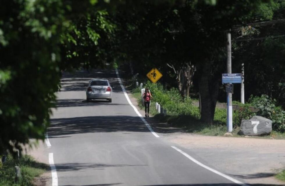 Murió una mujer atropellada por una moto