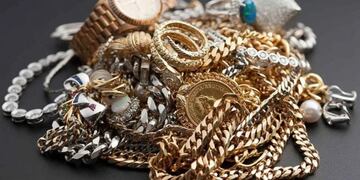 Una mujer perdió sus joyas, y las encontró en el estómago de su hija (Foto: imagen ilustrativa)