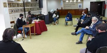 Concepción del Uruguay\u002E Cuatro empresas presentaron ofertas para la pavimentación en Villa Las Norte, y 5 lo hicieron para Villa Sol\u002E