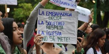 Marcha feminista (La Gaceta)