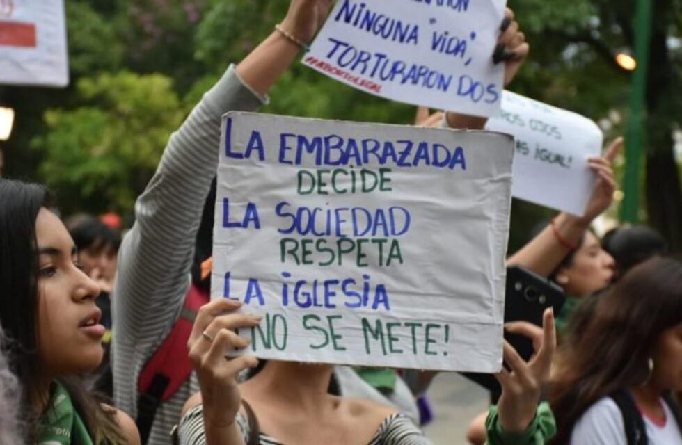 Feministas volvieron a marchar por las calles salteñas