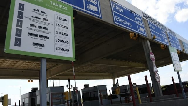 Peaje de la Autopista Rosario - Córdoba (Juan José García)