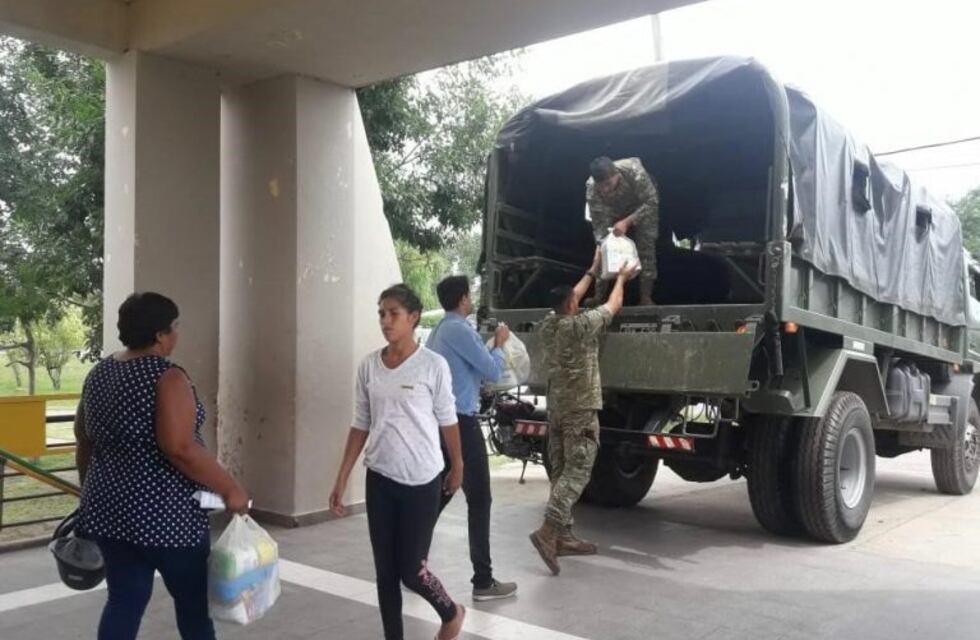 Evacuados de un barrio de Santa Fe volvieron a sus casas con asistencia