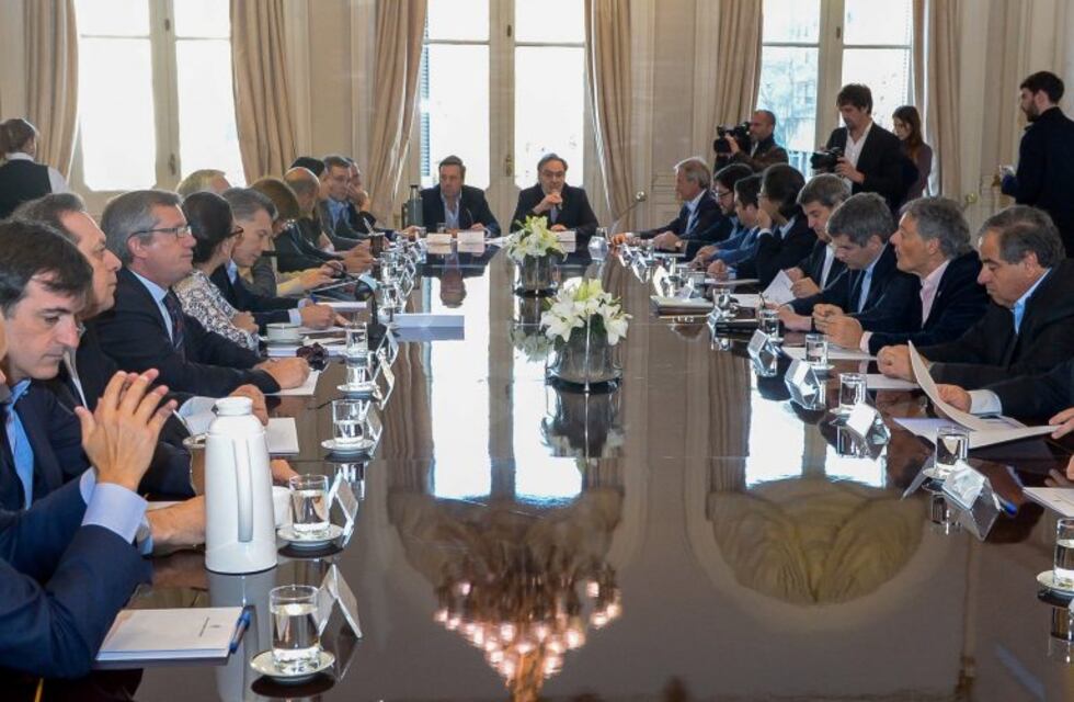Macri está reunido con sus ministros en el Centro Cultural Kirchner