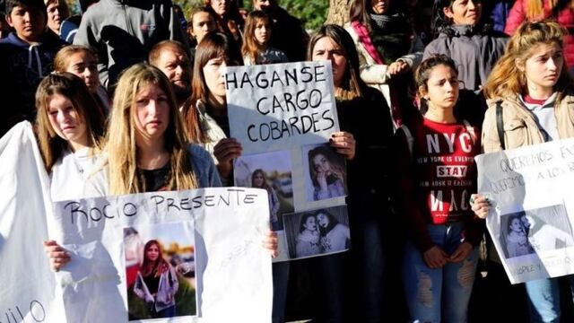 Marcha en San Miguel del Monte para pedir justicia por los cuatro chicos que murieron tras una persecución fatal de la Policía Bonaerense\u002E (Clarín)
