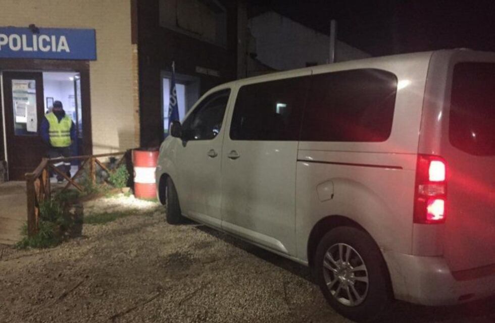 Cientos de vehículos son rechazados en los ingresos a Mar del Plata: ahora se sumaron las "Coronacombis"