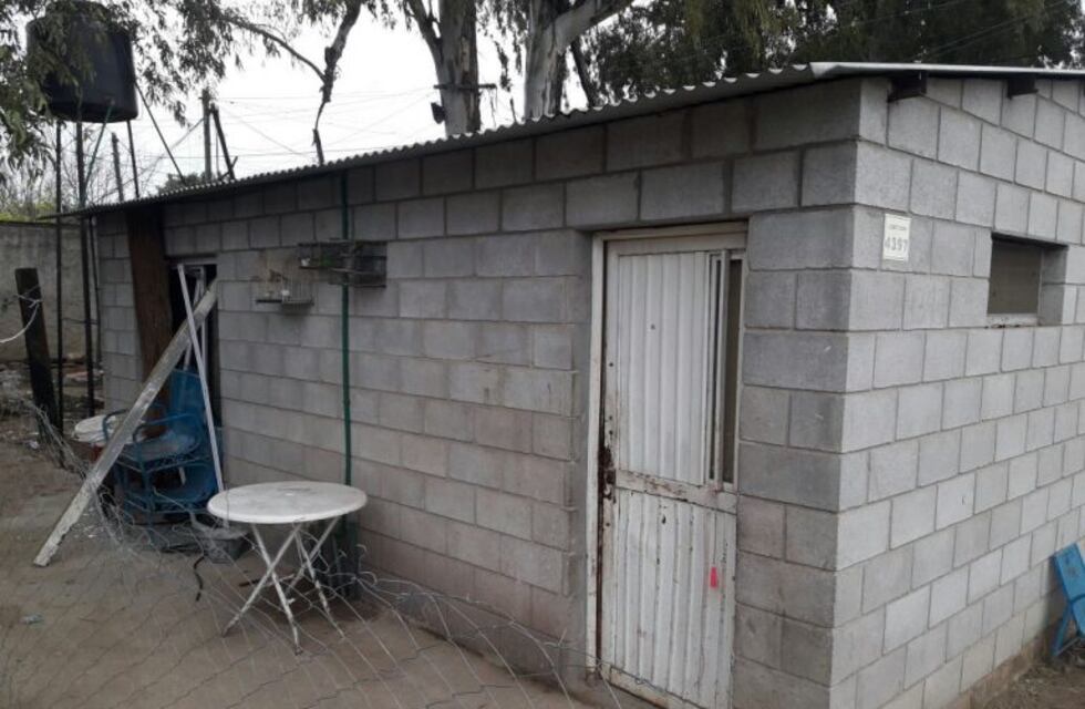 Encontraron el auto en el que escaparon los autores del doble homicidio en barrio Alvear