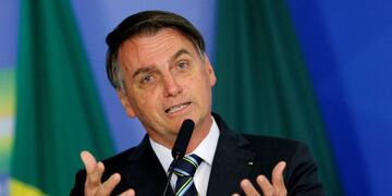 Brazil's President Jair Bolsonaro speaks during a ceremony at the Planalto Palace in Brasilia, Brazil April 30, 2019\u002E REUTERS/Adriano Machado