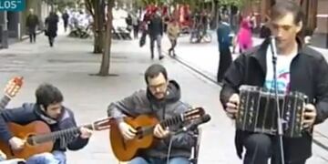 Tango anti macrista en peatonal