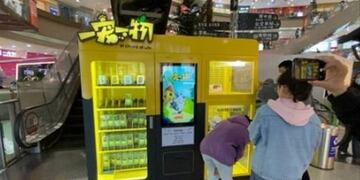 Una máquina expendedora en China ofrecía gatos y perros reales como premio y generó indignación