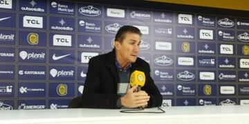 El entrenador comenzó su etapa en el club de Arroyito\u002E (CARC)