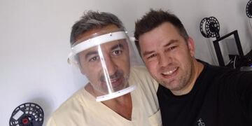 El Dr\u002E Eduardo López con Nicolás Briggiler