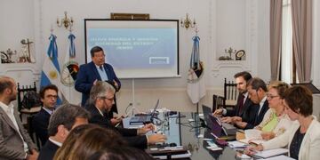 Las autoridades de JEMSE con la delegación europea