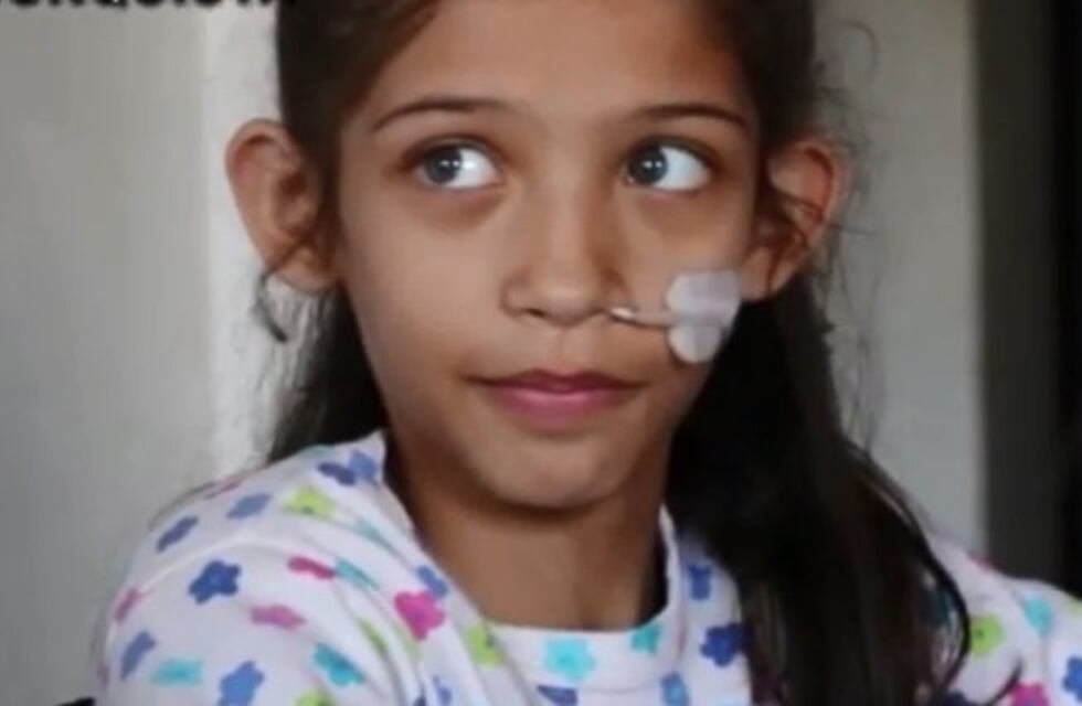 Cayó de un cuarto piso en un viaje de estudios y ahora volvió a la escuela