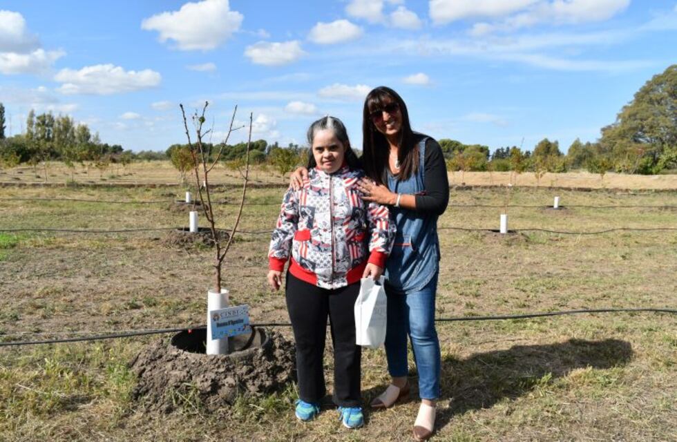 Cindi: taller productivo en Monte Frutales