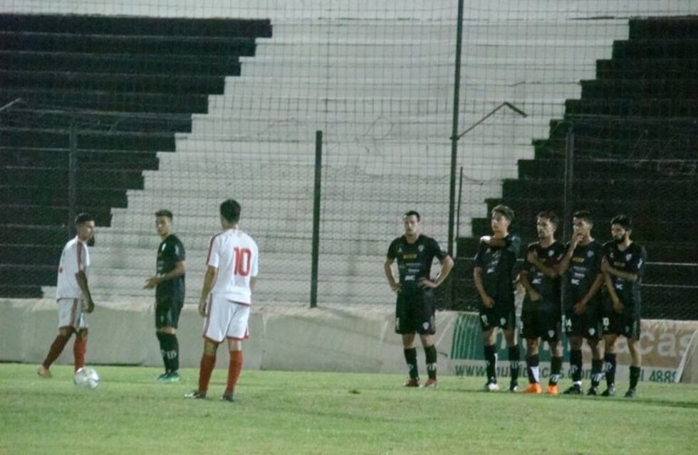 Huracán no pudo con Liniers y quedó eliminado del torneo de la Federación de Fútbol Bonaerense Pampeana
