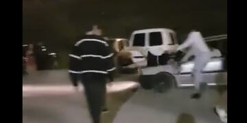 Momento del hecho cuando el automóvil atropella a la joven\u002E