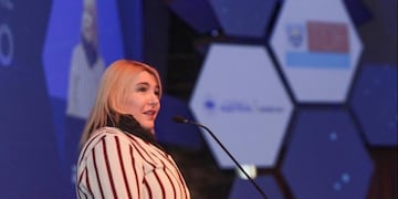 Bertone abriendo el Segundo Congreso Internacional de Derecho Tributario\u002E Ushuaia 2019\u002E