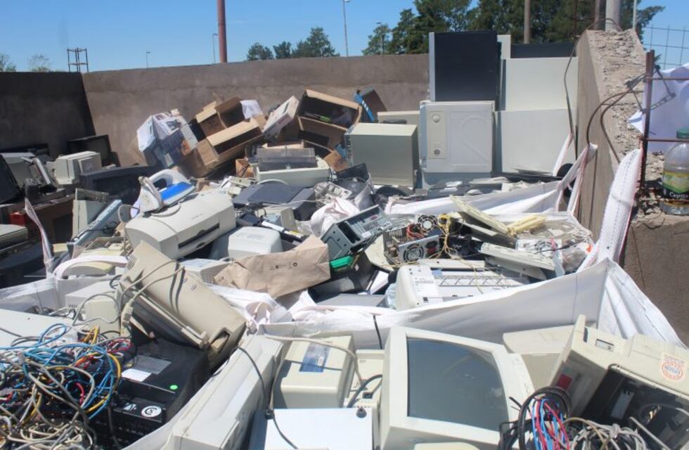 Se recolectaron 2240 kilos de residuos informáticos para su reciclado