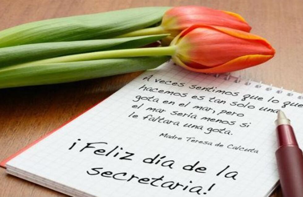 Hoy es el "Día de la Secretaria" y Carlos Paz también lo celebra