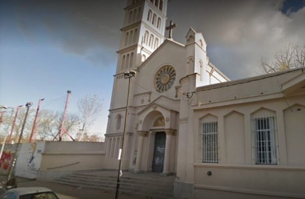 Violento robo en una iglesia de La Plata: se llevaron 10 mil dólares y el cáliz de oro
