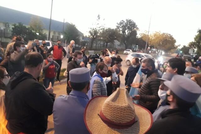 El propio intendente tuvo que intervenir ante el enojo de los comerciantes