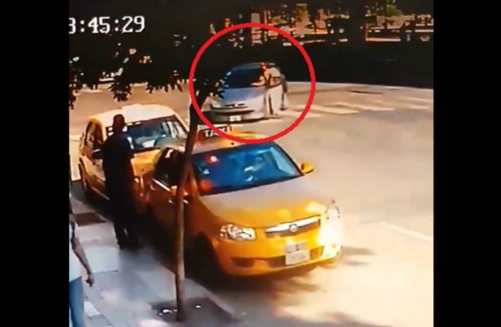 Video: Así atropellaron a una mujer en pleno centro de Córdoba