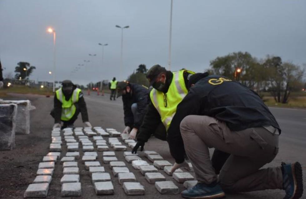 Desbaratan una organización que distribuía estupefacientes en todo el país