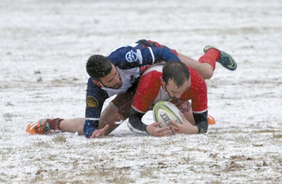 Rugby: bajo la nieve, el Ushuaia RC venció a Universitario