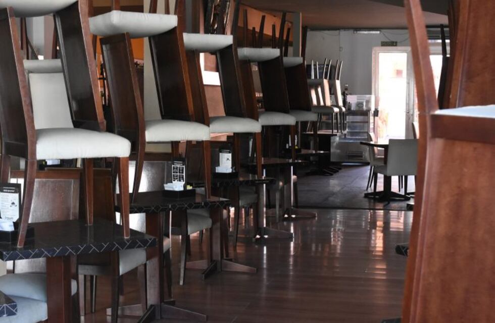 Los gastronómicos marchan en La Plata para pedir la reapertura