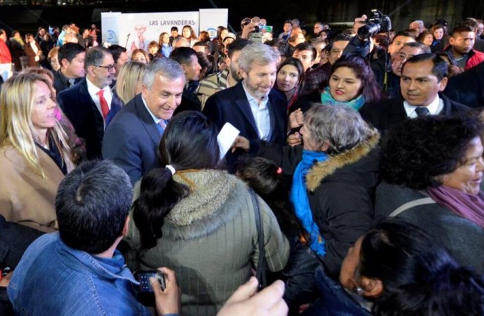 "La comunidad nos acompaña en todos nuestros esfuerzos", destacó el Gobernador