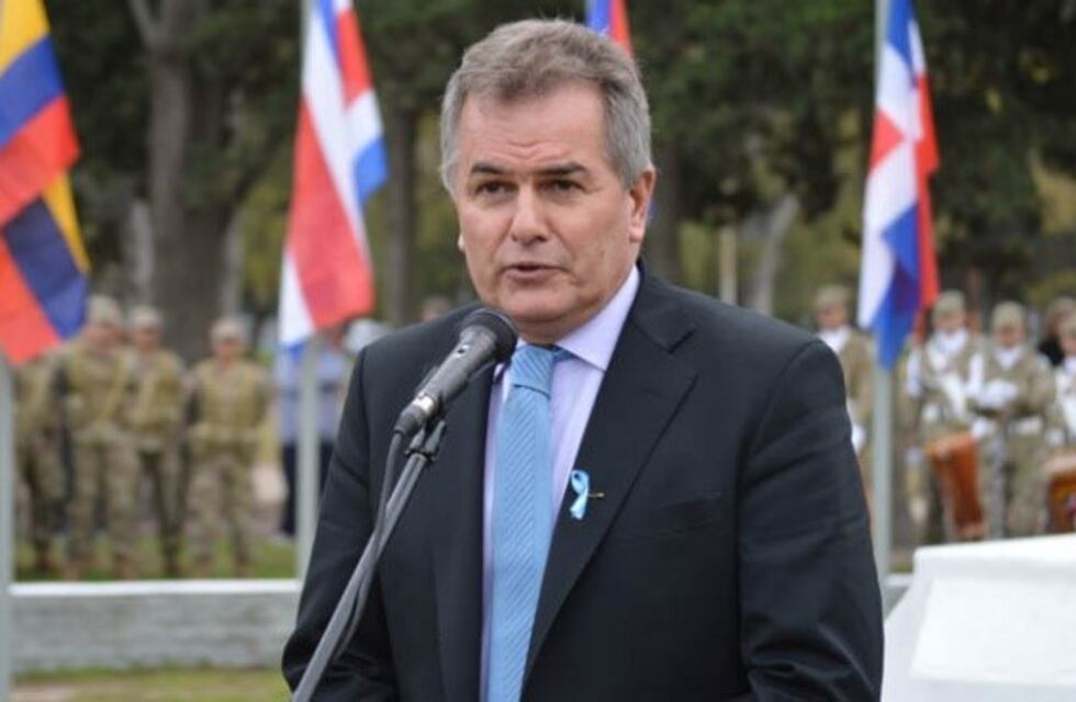 Se vienen cambios en el gabinete de Gay