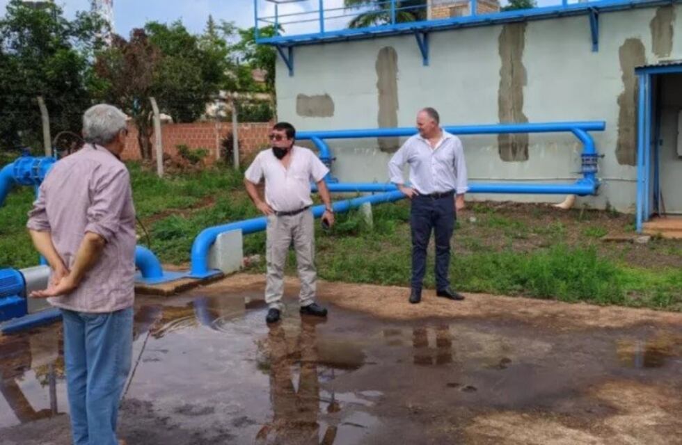 De cara al verano, funcionarios provinciales recorrieron las cooperativas de agua de Wanda y Libertad